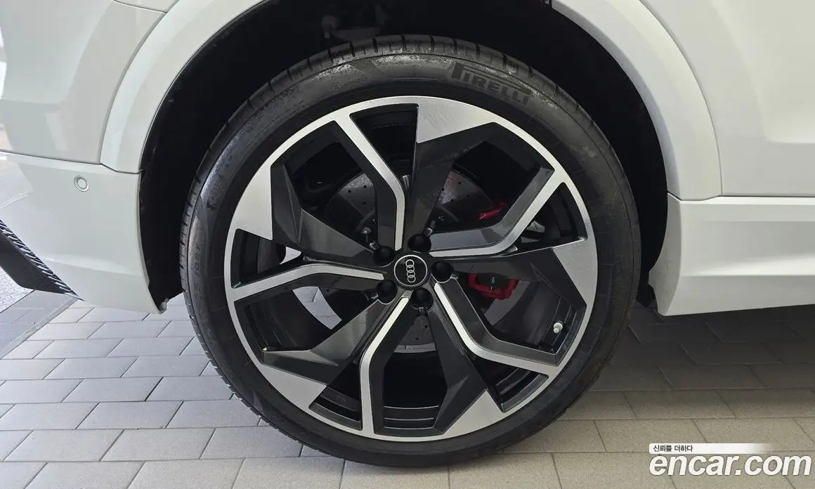 Audi RSQ8 2021 4.0 АКПП, фото 5
