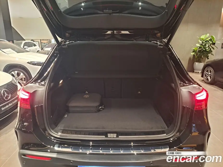 Mercedes-Benz EQA 2025 1.0 АКПП, фото 19