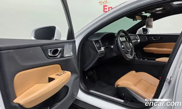 Volvo V60 2019 2.0 АКПП, миниатюра 12