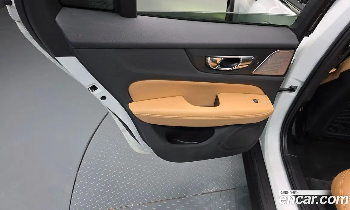 Volvo V60 2019 2.0 АКПП, фото 14