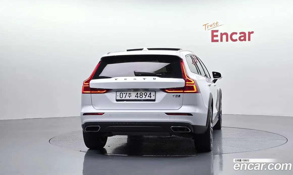 Volvo V60 2019 2.0 АКПП, фото 3