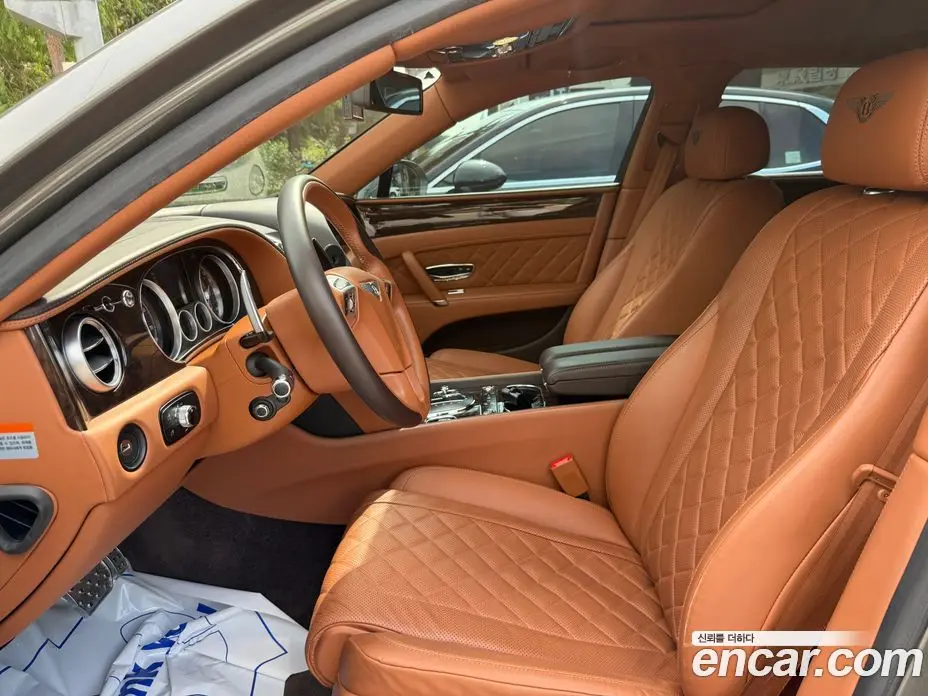 Bentley Flying Spur 2018 4.0 АКПП, фото 13