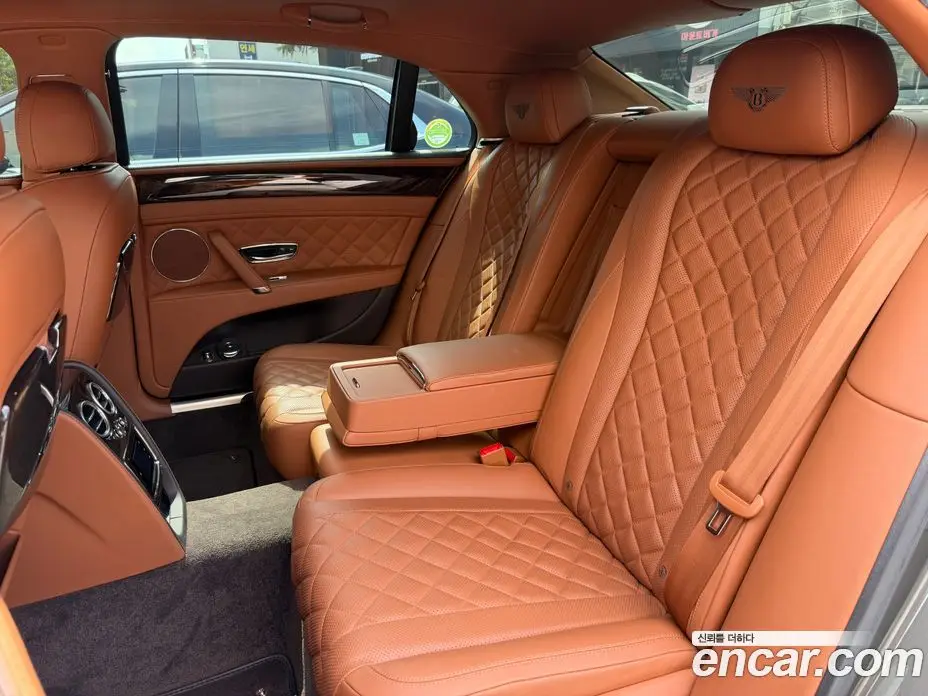 Bentley Flying Spur 2018 4.0 АКПП, фото 15