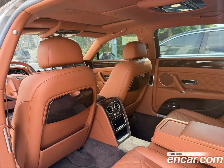 Bentley Flying Spur 2018 4.0 АКПП, фото 16