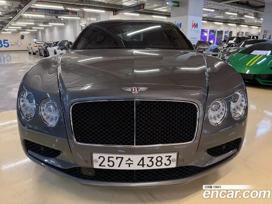 Bentley Flying Spur 2018 4.0 АКПП, фото 3