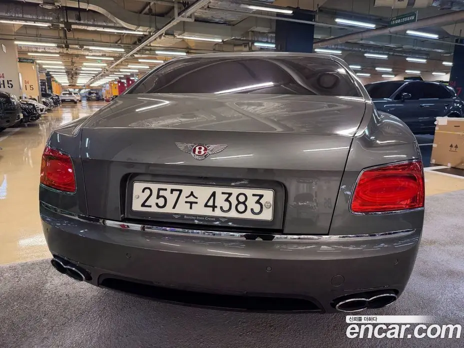 Bentley Flying Spur 2018 4.0 АКПП, фото 5