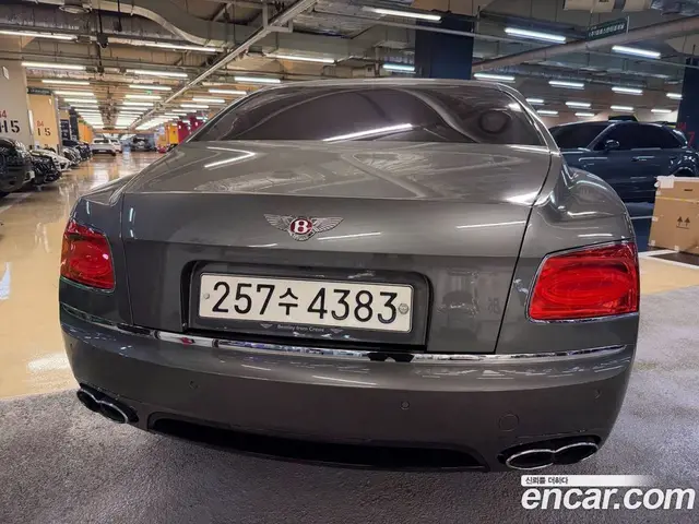 Bentley Flying Spur 2018 4.0 АКПП, миниатюра 5