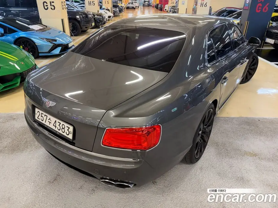 Bentley Flying Spur 2018 4.0 АКПП, фото 6
