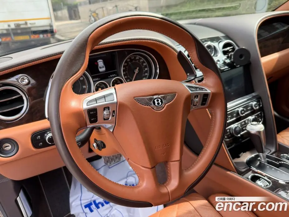 Bentley Flying Spur 2018 4.0 АКПП, фото 9