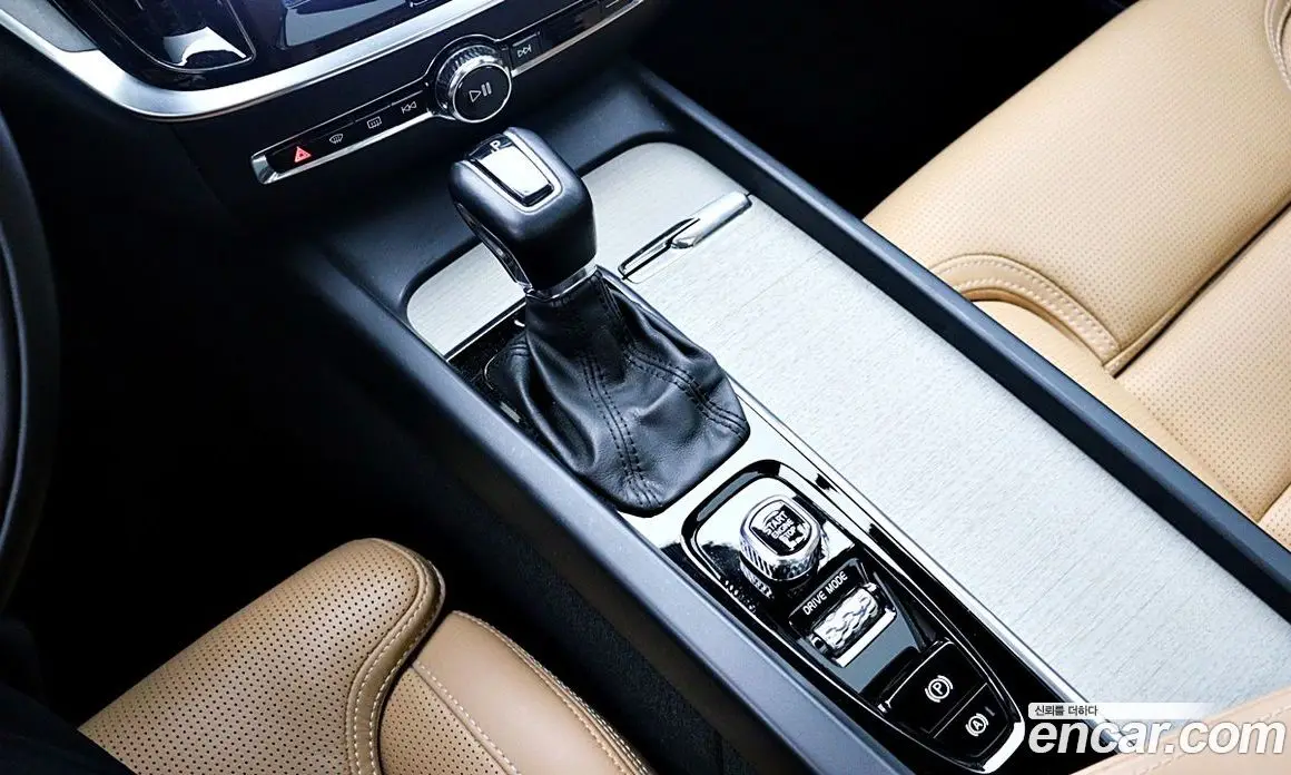 Volvo V60 2019 2.0 АКПП, фото 15