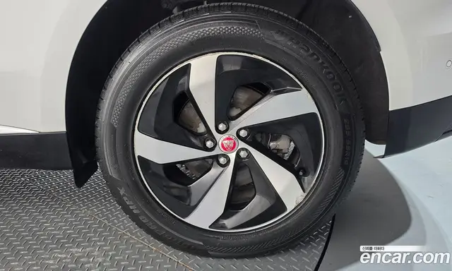 Jaguar F-Pace 2021 2.0 АКПП, миниатюра 7 Jaguar F-Pace 2021 2.0 АКПП, миниатюра 7