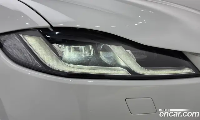 Jaguar F-Pace 2021 2.0 АКПП, миниатюра 8 Jaguar F-Pace 2021 2.0 АКПП, миниатюра 8