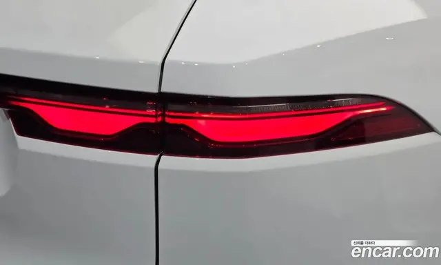 Jaguar F-Pace 2021 2.0 АКПП, миниатюра 9 Jaguar F-Pace 2021 2.0 АКПП, миниатюра 9