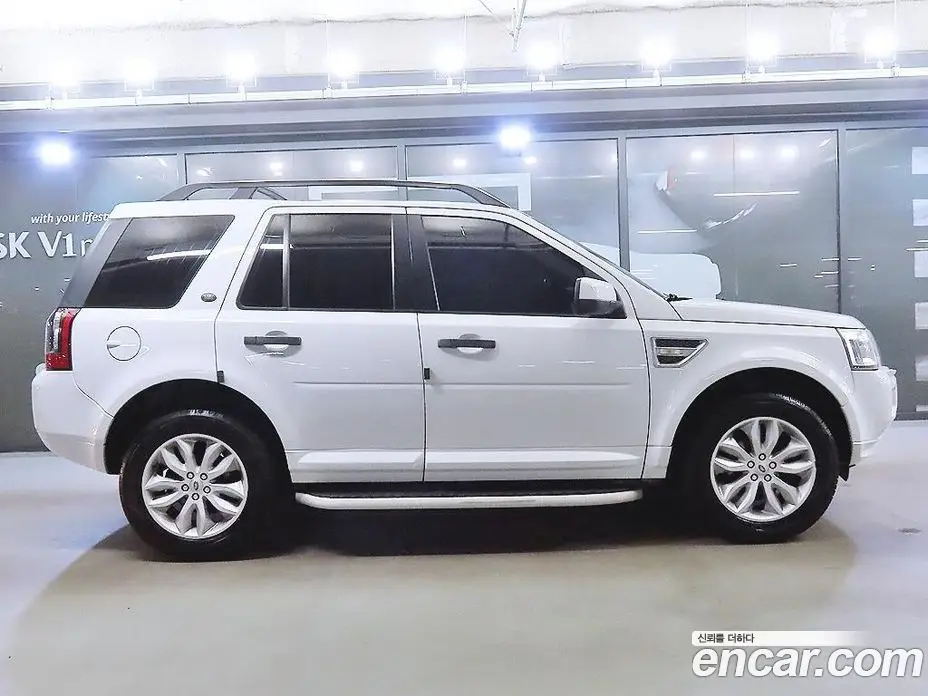 Land Rover Freelander 2012 2.2 АКПП, фото 3