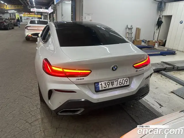 BMW 8 серия 2023 4.4 АКПП, миниатюра 4 BMW 8 серия 2023 4.4 АКПП, миниатюра 4