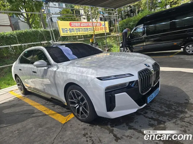 BMW i7, 2026, 10 110 км