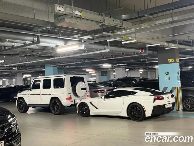 Chevrolet Corvette 2018 6.2 МКПП, миниатюра 3