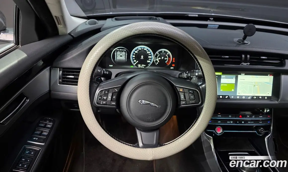 Jaguar XF 2017 2.0 АКПП, фото 15
