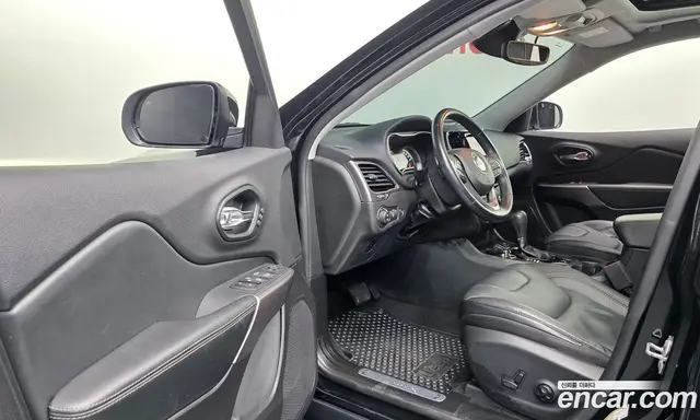 Jeep Cherokee 2021 2.4 АКПП, миниатюра 10 Jeep Cherokee 2021 2.4 АКПП, миниатюра 10