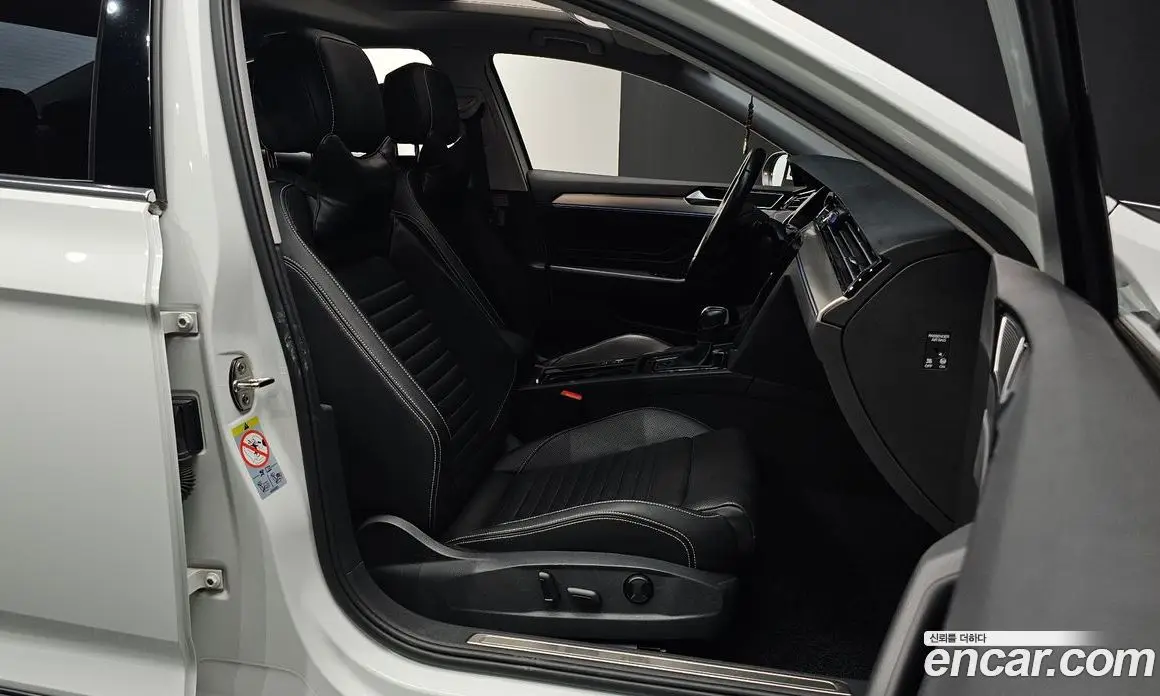 Volkswagen Passat 2021 2.0 АКПП, фото 13
