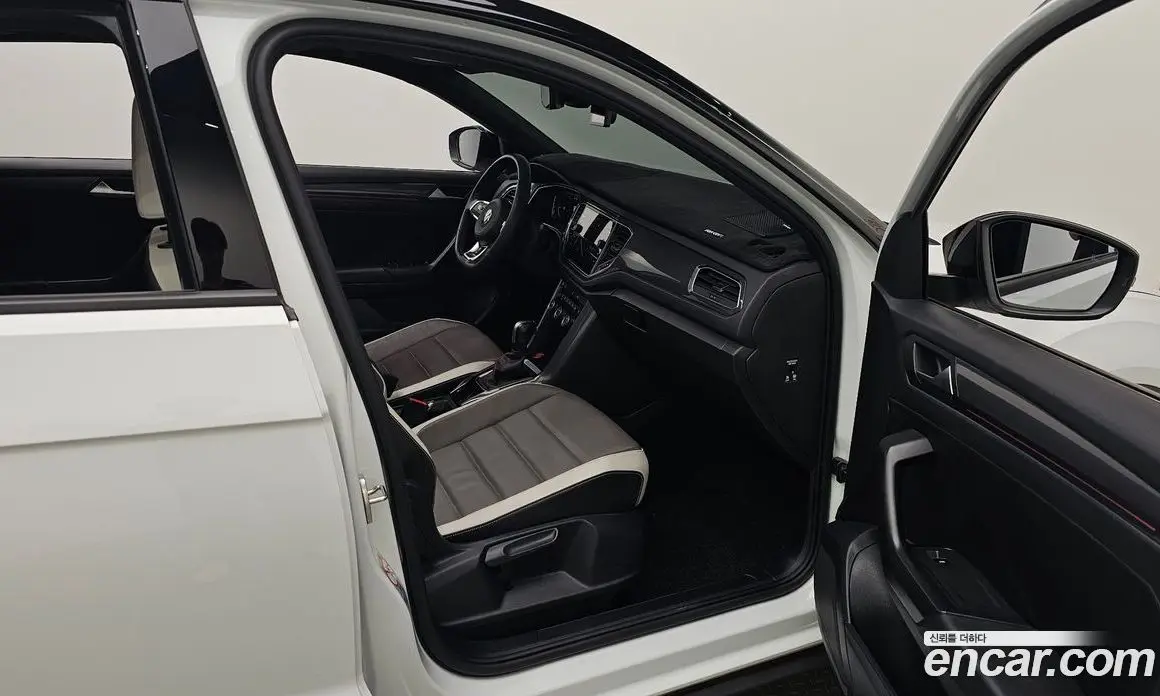Volkswagen T-Roc 2021 2.0 АКПП, фото 16