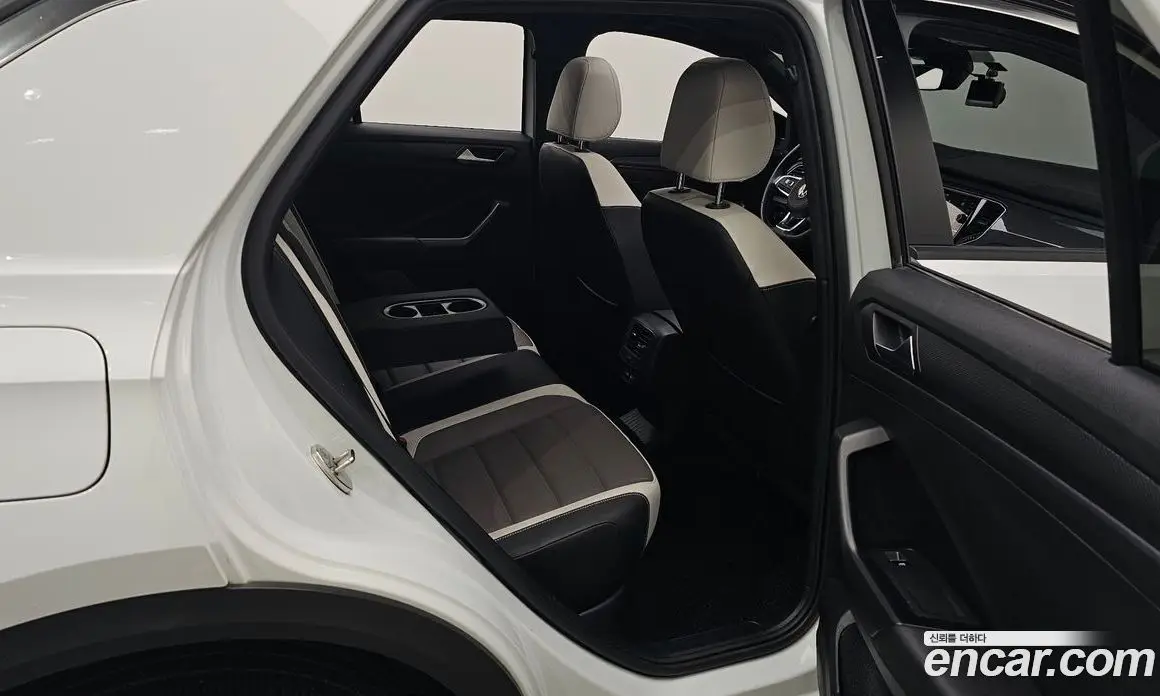 Volkswagen T-Roc 2021 2.0 АКПП, фото 17