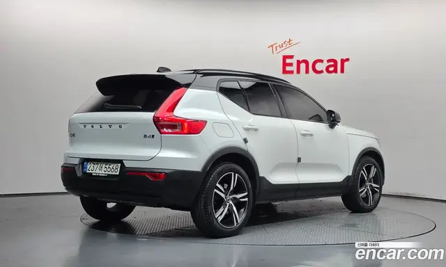 Volvo XC40 2020 2.0 АКПП, миниатюра 2