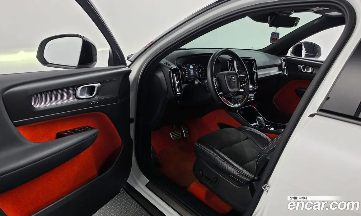Volvo XC40 2020 2.0 АКПП, фото 13