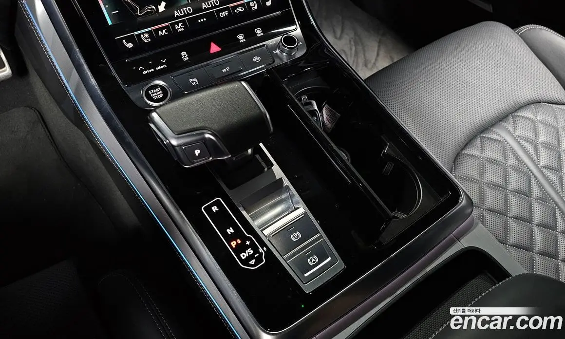 Audi Q7 2025 3.0 АКПП, фото 12