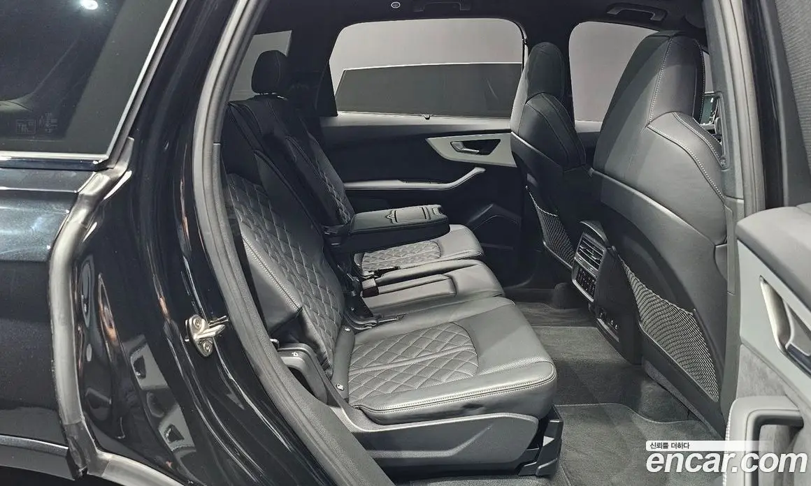 Audi Q7 2025 3.0 АКПП, фото 18