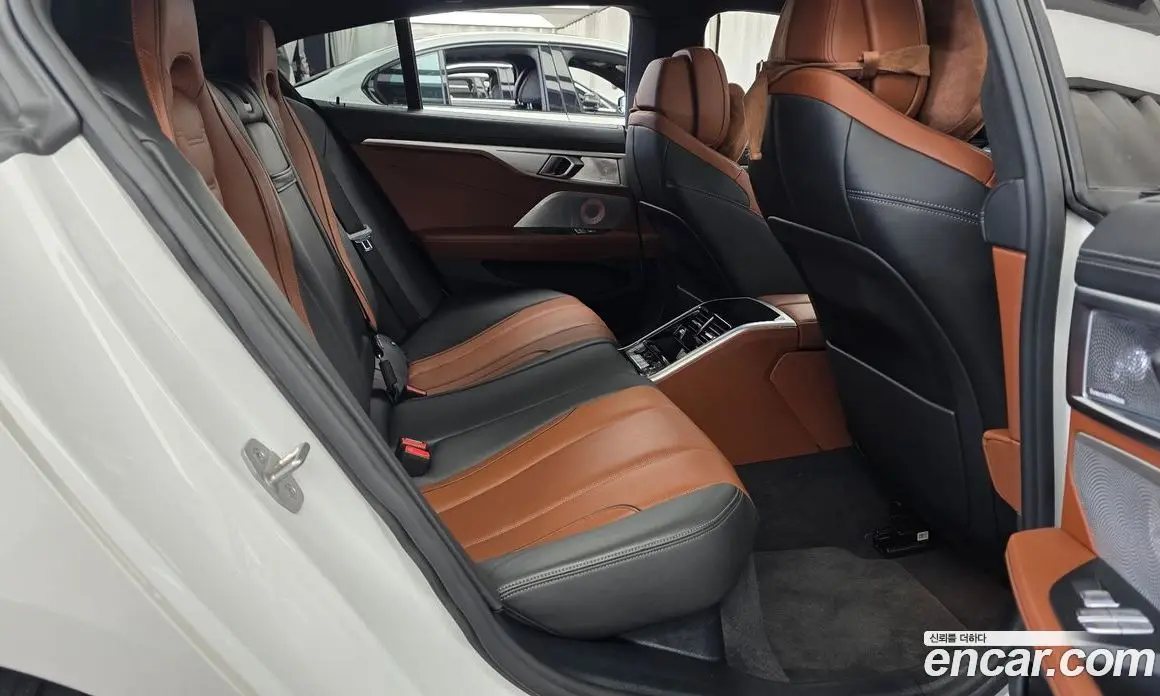 BMW 8 серия 2022 4.4 АКПП, фото 12
