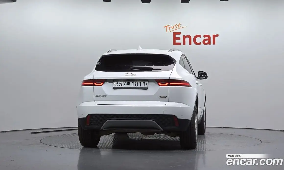 Jaguar E-Pace 2019 2.0 АКПП, фото 4 Jaguar E-Pace 2019 2.0 АКПП, фото 4