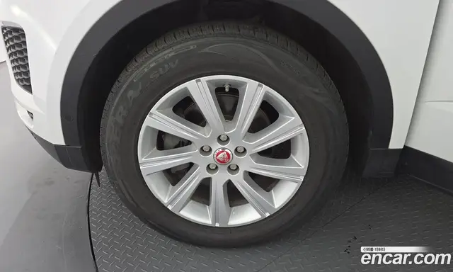 Jaguar E-Pace 2019 2.0 АКПП, миниатюра 5 Jaguar E-Pace 2019 2.0 АКПП, миниатюра 5