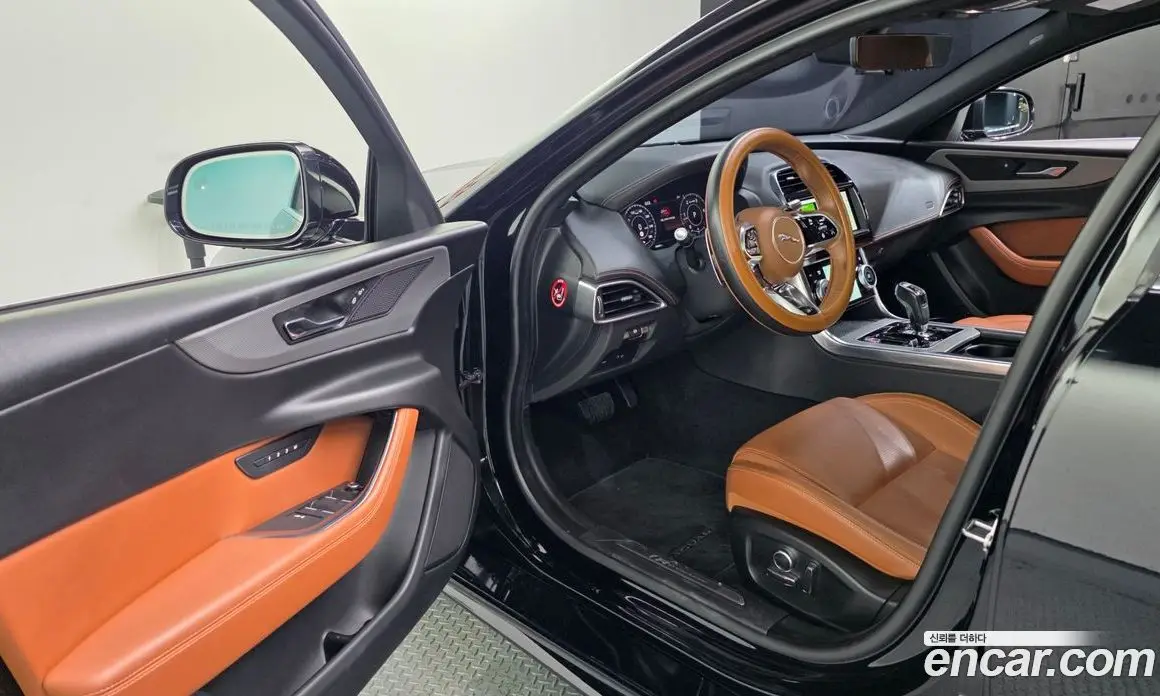 Jaguar XE 2020 2.0 АКПП, фото 13 Jaguar XE 2020 2.0 АКПП, фото 13