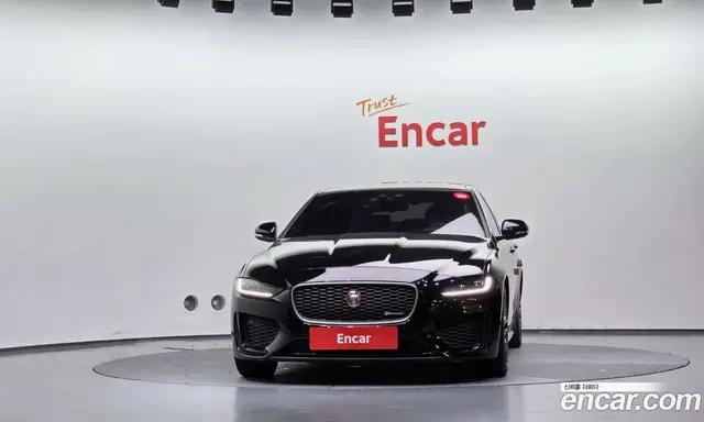 Jaguar XE 2020 2.0 АКПП, миниатюра 3 Jaguar XE 2020 2.0 АКПП, миниатюра 3