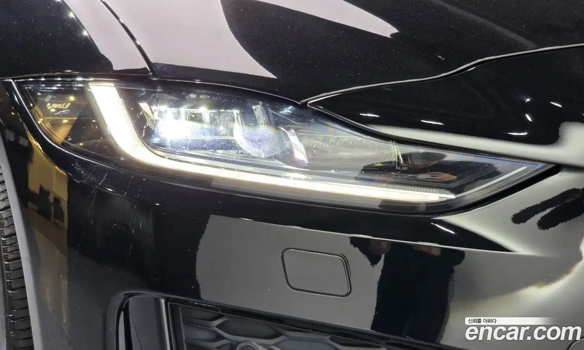 Jaguar XE 2020 2.0 АКПП, фото 8 Jaguar XE 2020 2.0 АКПП, фото 8