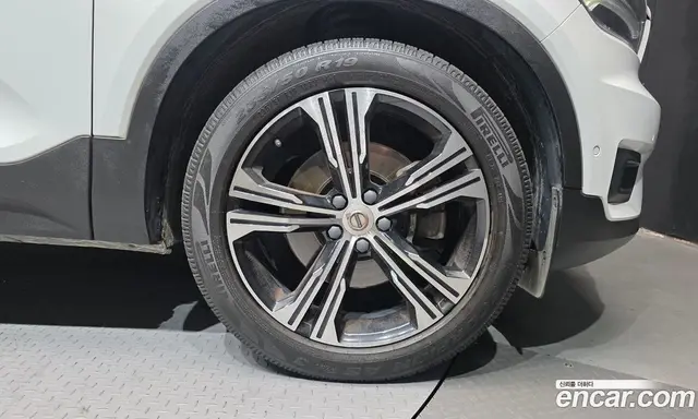 Volvo XC40 2021 2.0 АКПП, миниатюра 5