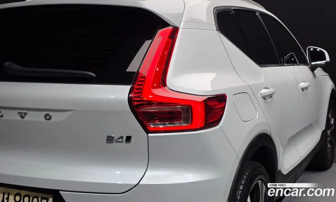 Volvo XC40 2021 2.0 АКПП, фото 9