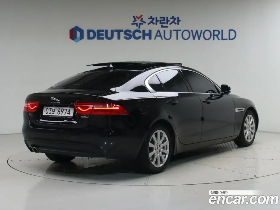 Jaguar XE 2018 2.0 АКПП, фото 3 Jaguar XE 2018 2.0 АКПП, фото 3