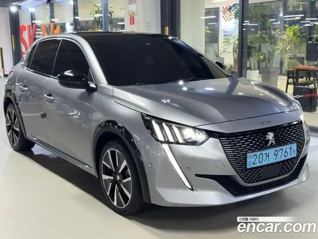 Peugeot 208 2022 АКПП, миниатюра 2