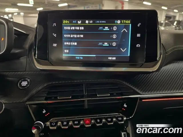 Peugeot 208 2022 АКПП, миниатюра 10