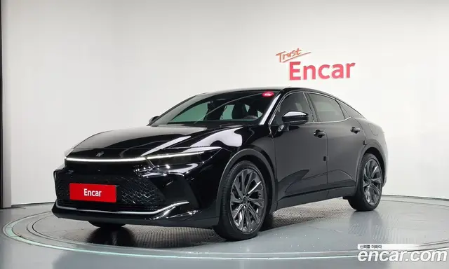 Toyota Crown, 2023, 142 289 км