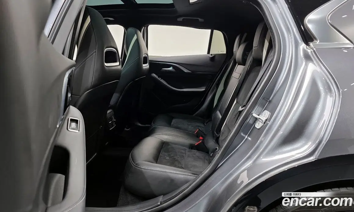 Infiniti Q30 2017 2.0 АКПП, фото 12