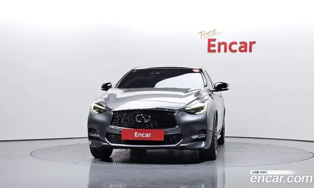 Infiniti Q30 2017 2.0 АКПП, миниатюра 3