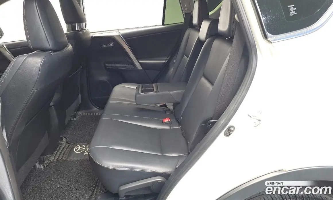Toyota RAV4 2014 2.5 АКПП, фото 16 Toyota RAV4 2014 2.5 АКПП, фото 16