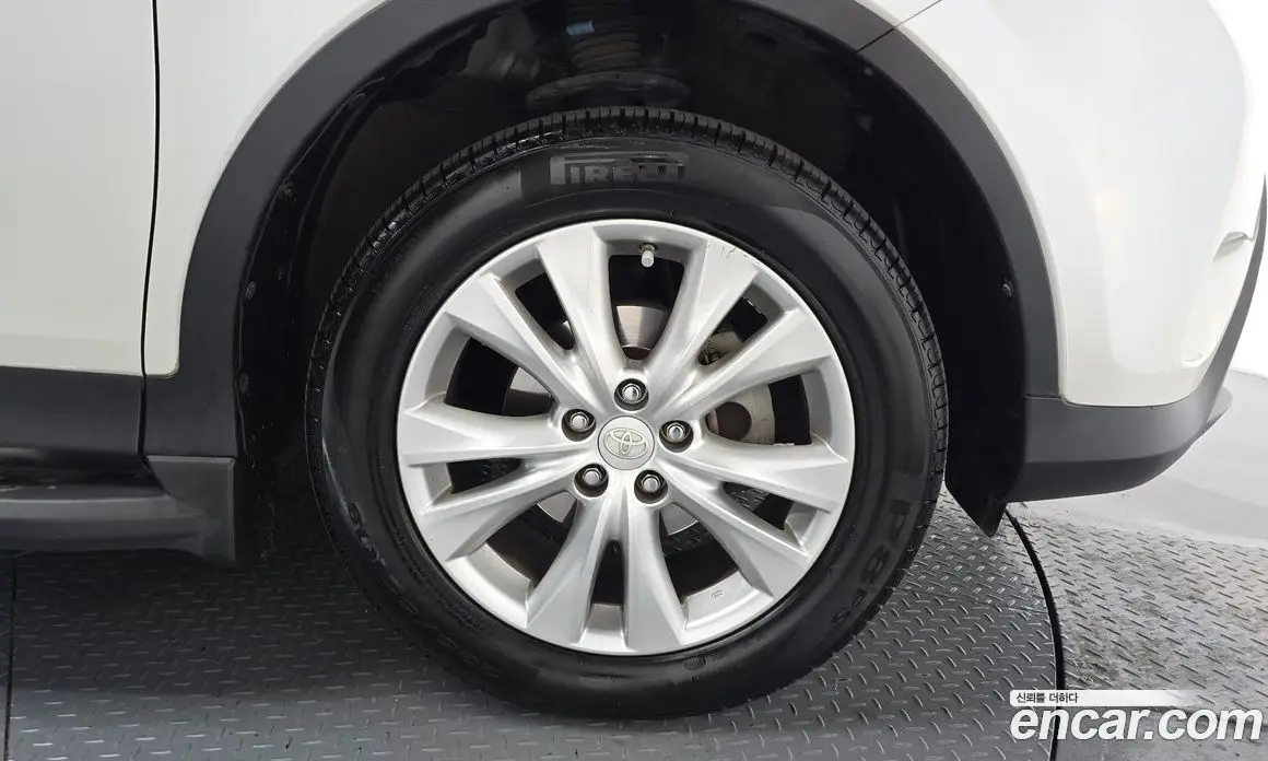 Toyota RAV4 2014 2.5 АКПП, фото 6 Toyota RAV4 2014 2.5 АКПП, фото 6