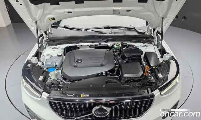 Volvo XC40 2022 2.0 АКПП, миниатюра 6