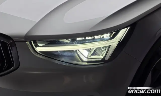 Volvo XC40 2022 2.0 АКПП, миниатюра 8