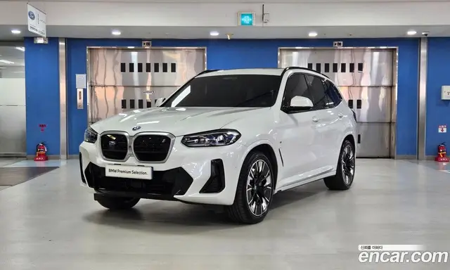 BMW iX3, 2023, 49 328 км