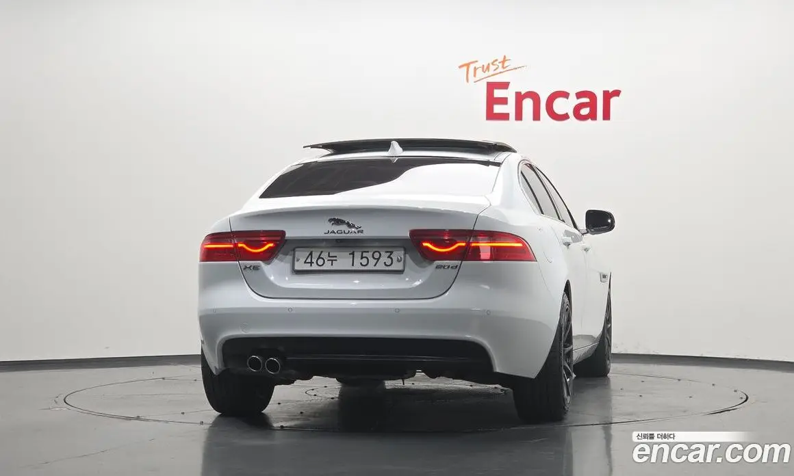 Jaguar XE 2018 2.0 АКПП, фото 4 Jaguar XE 2018 2.0 АКПП, фото 4
